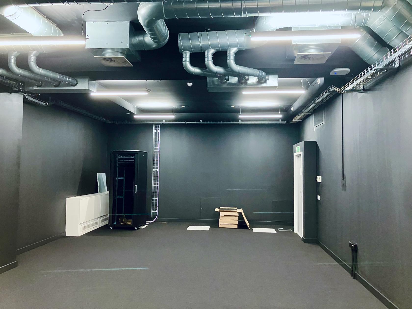 Photo of the Nerve Lab during fit out