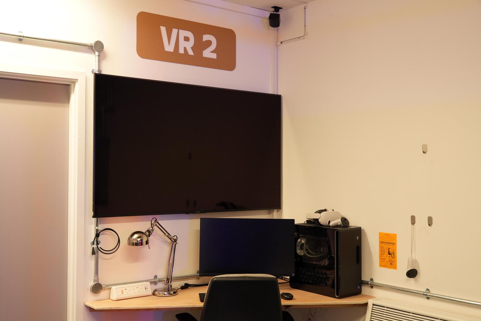 CCI-DarkLab-VR2.jpg